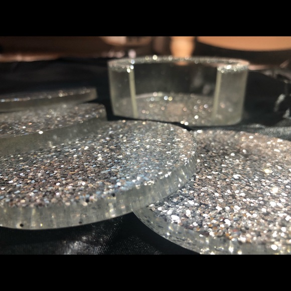 Discounted Silver Glitter Coaster Set of 4 WITHOUT Matching Holder - Picture 9 of 15